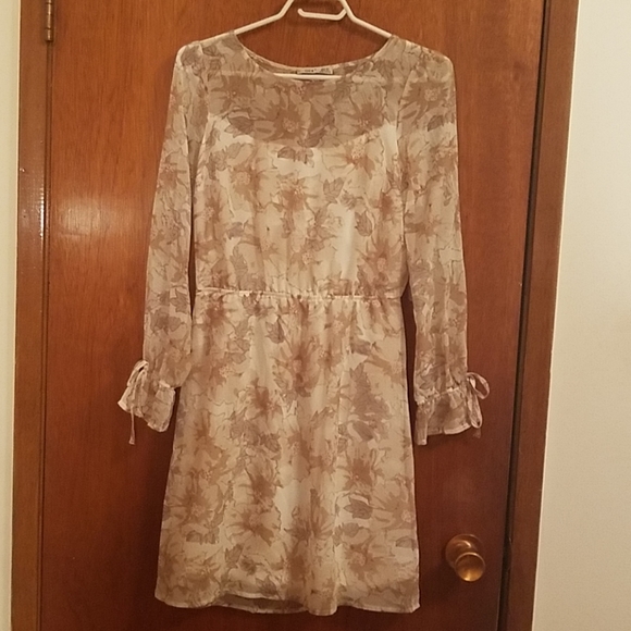 NEW! Summer dress - Picture 3 of 4